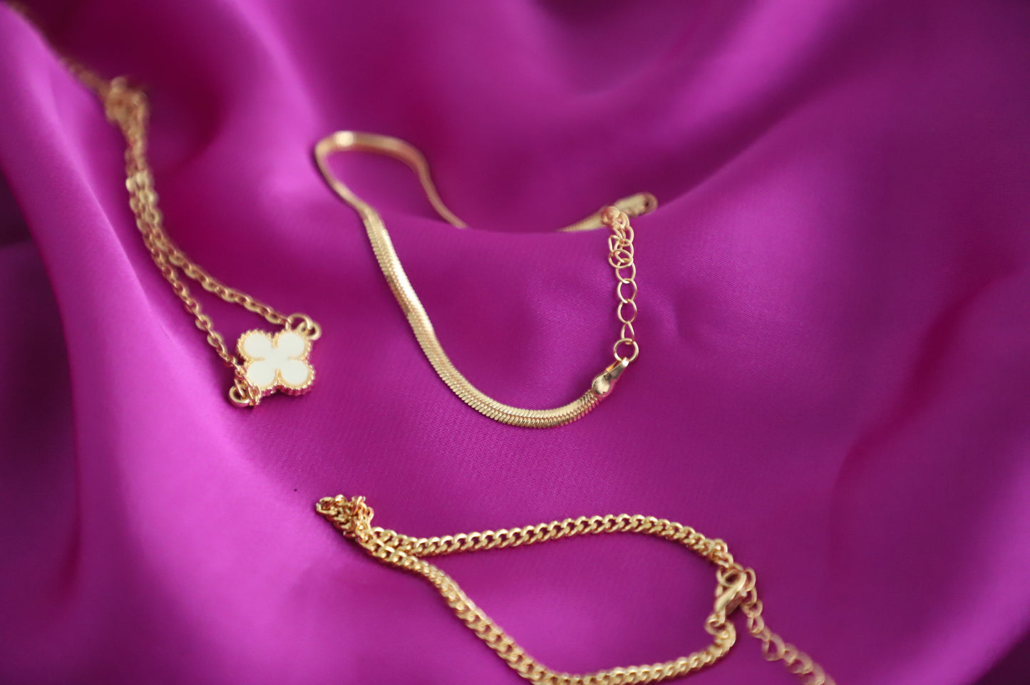 Classic Gold Bracelet Set – Clover, Curb & Sleek Chain