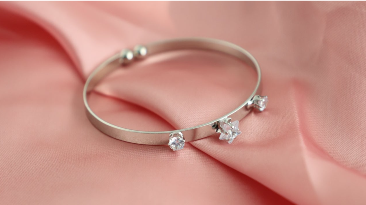 Silver bracelet with stones anti tarnish
