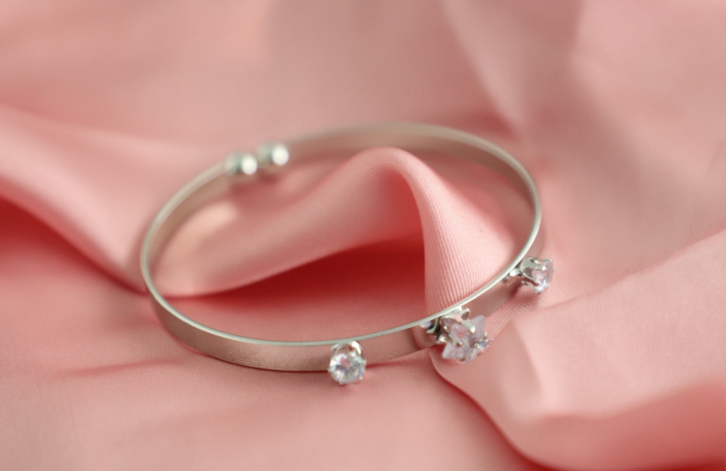 Silver bracelet with stones anti tarnish