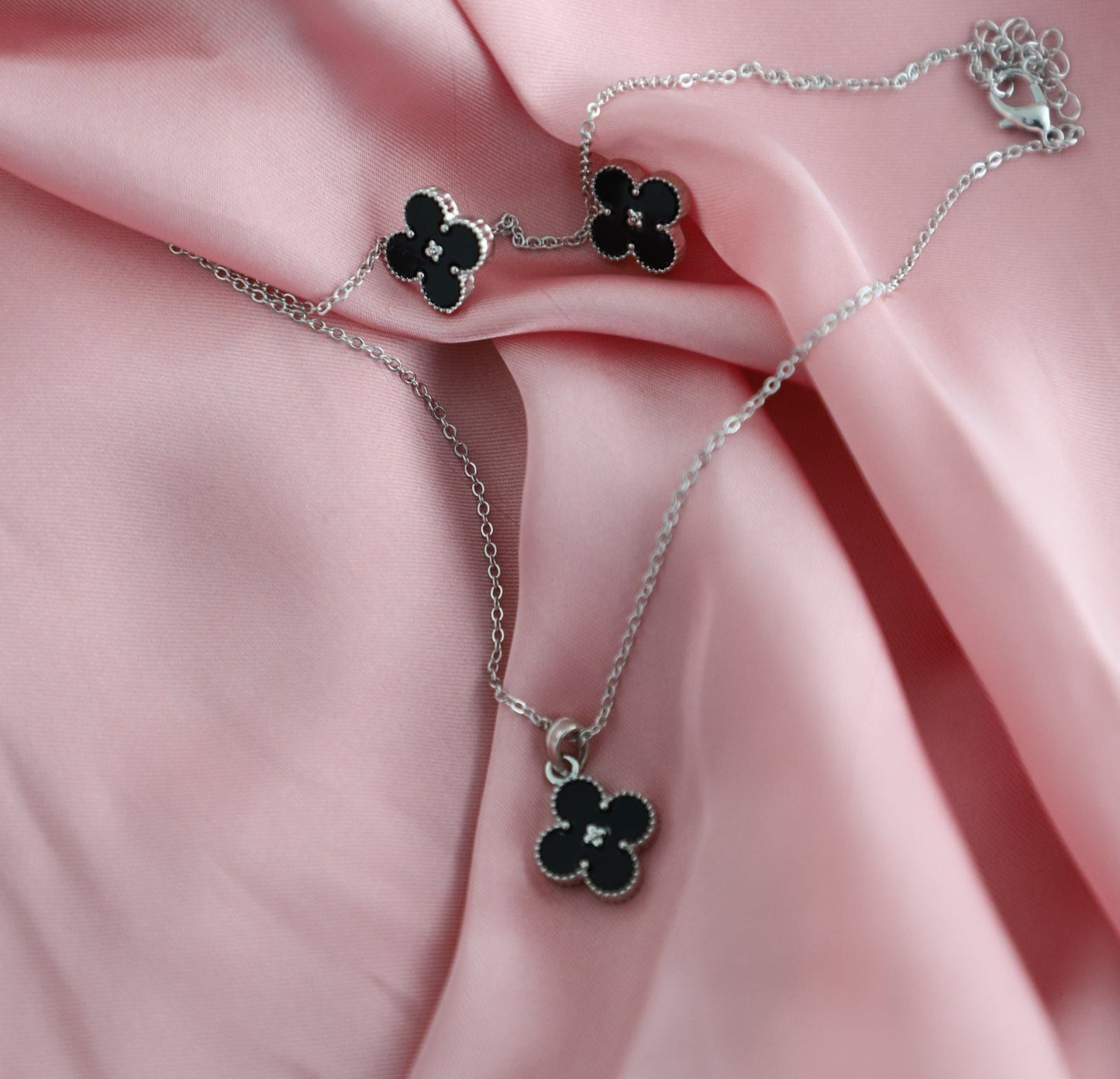 Black flower pendant set-4 petals-silver chain